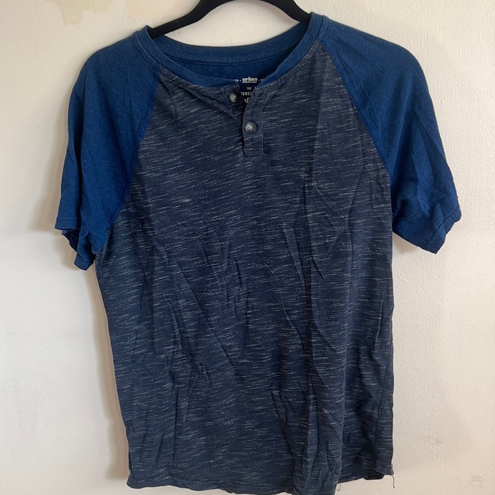 Urban Pipeline Ultimately Henley Baseball-Style Tee - Men’s Small